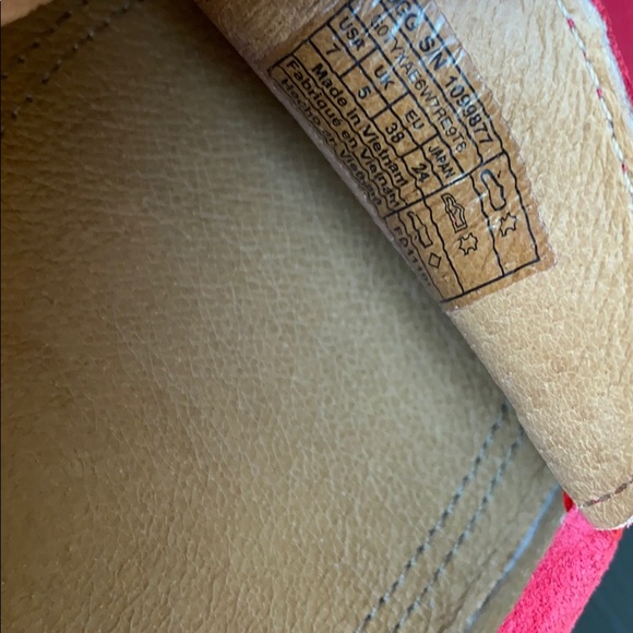 Ugg W Flores Loafer (run small) - Picture 7 of 10